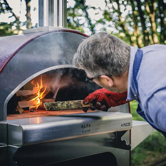 How to use a wood-fired oven